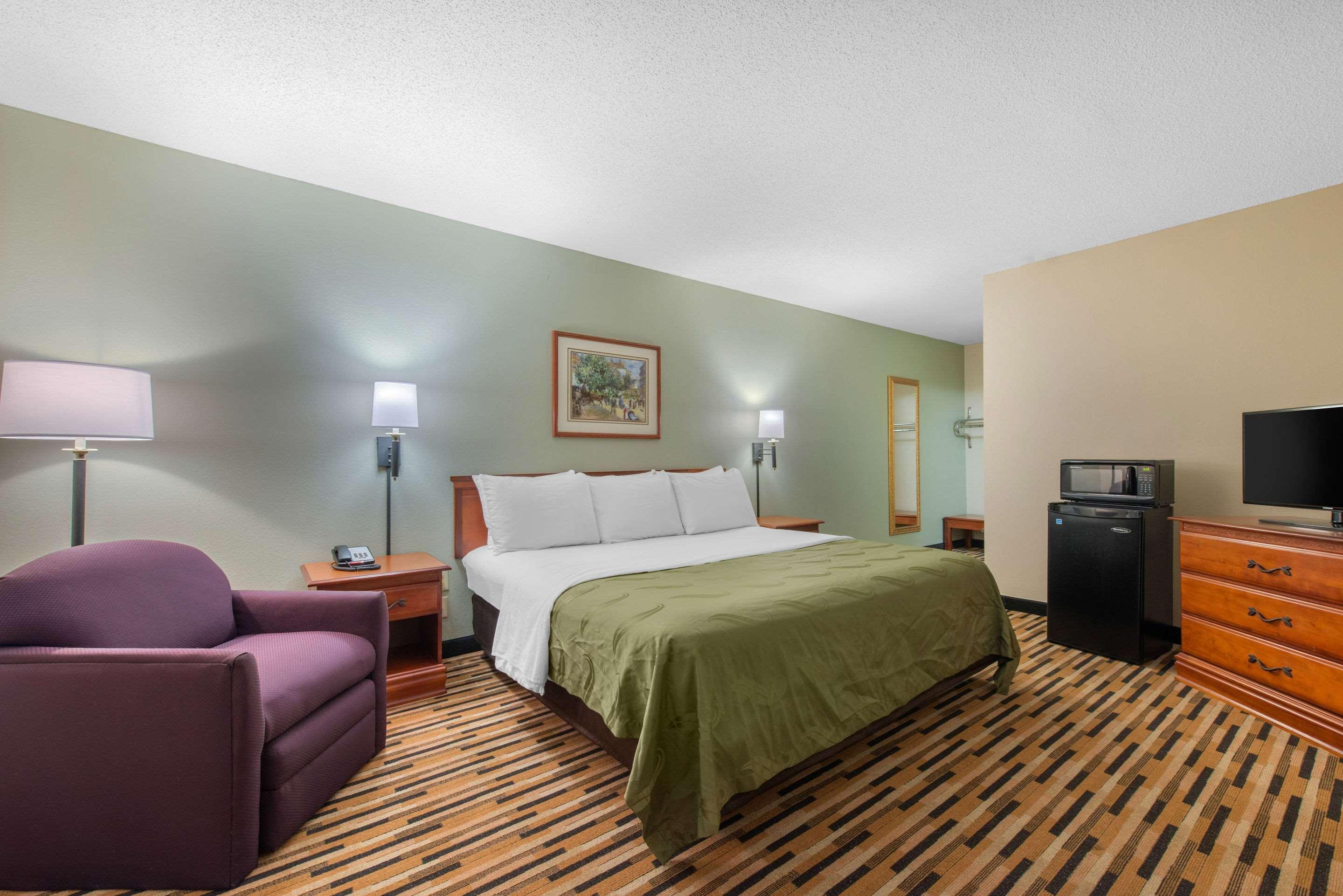 Baymont By Wyndham Port Wentworth Hotel Exterior photo
