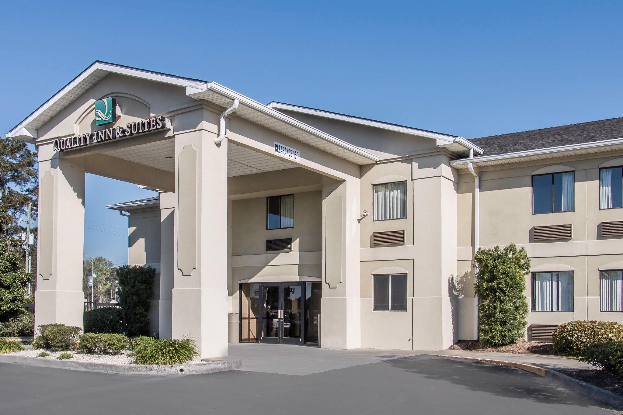 Baymont By Wyndham Port Wentworth Hotel Exterior photo